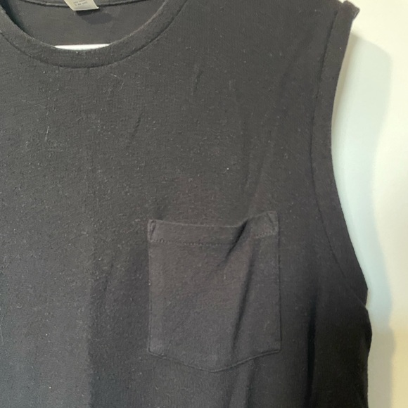 Muscle T - Picture 2 of 2